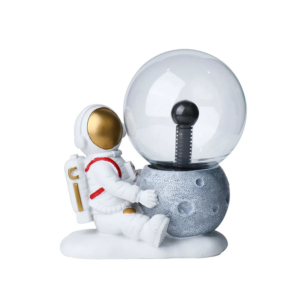Plasma lamp with astronaut, 4 inch glass ball, decorative science gadget